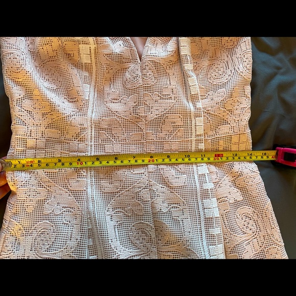 Anne Fernandes Dress. - Picture 6 of 8